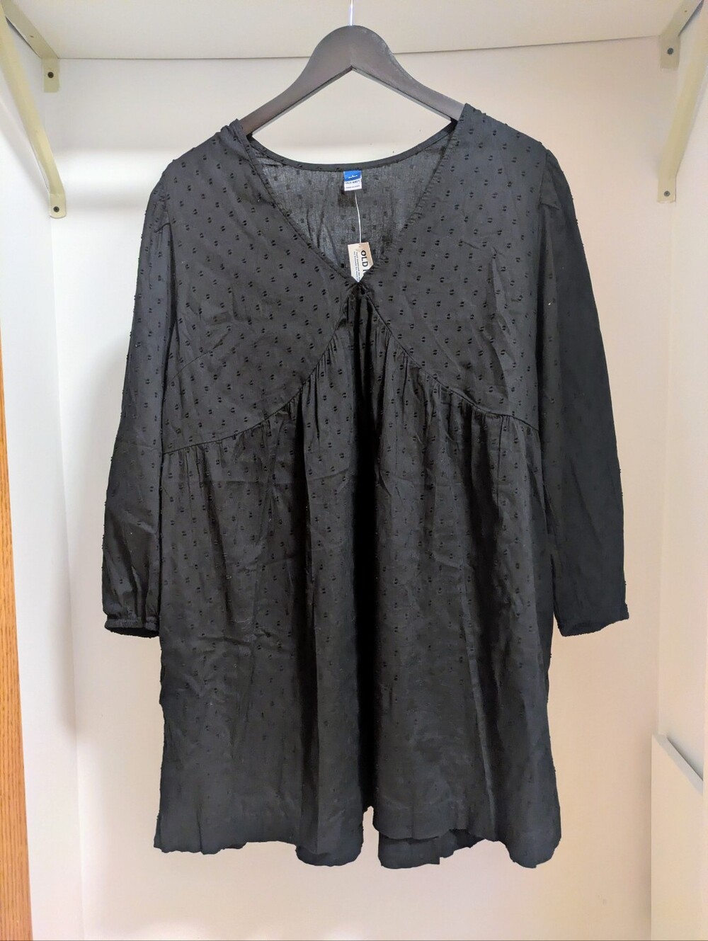 Old Navy Black Swiss Dot Peasant Tunic